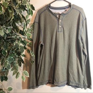 Tommy Bahama Modern Fit Long Sleeve 3/4 Button Tee